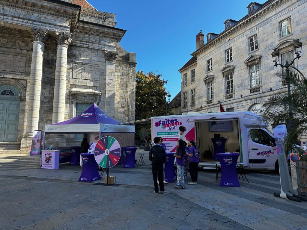 Photo prise lors de l'évènement Bus Tour organisé par l'Agence de la biomédecine à Besançon le 26 septembre 2026